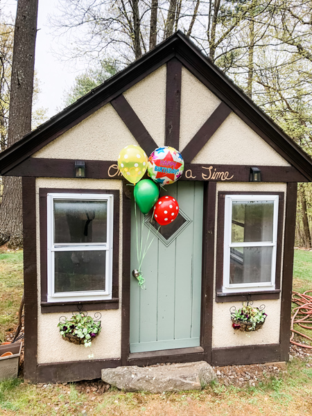 Playhouse Exterior with Balloons - How to Create the Best Playhouse