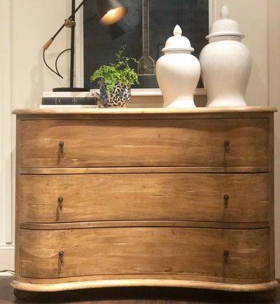 Round Edges on Furniture - Wendy Woloshchuk with Details Interiors