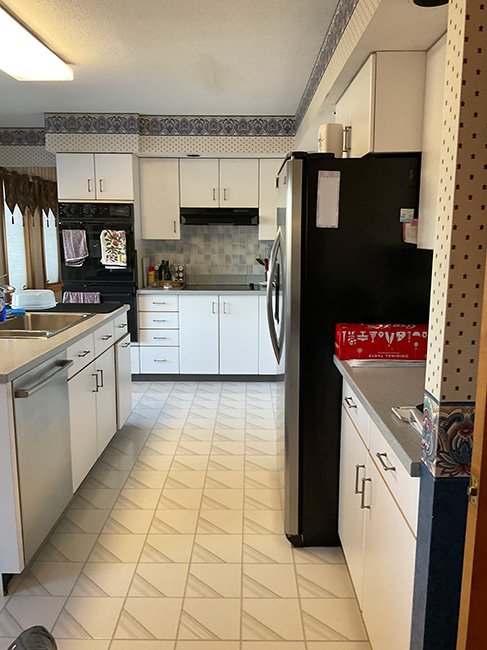 Interior Design 90's Kitchen Remodel - Details Interiors